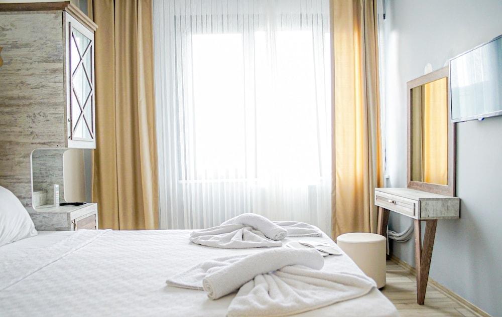 นิว ทักซิม โฮเต็ล Hotel อิสตันบูล ภายนอก รูปภาพ