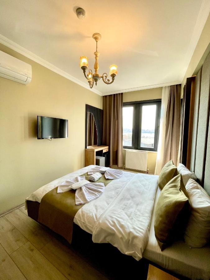 นิว ทักซิม โฮเต็ล Hotel อิสตันบูล ภายนอก รูปภาพ
