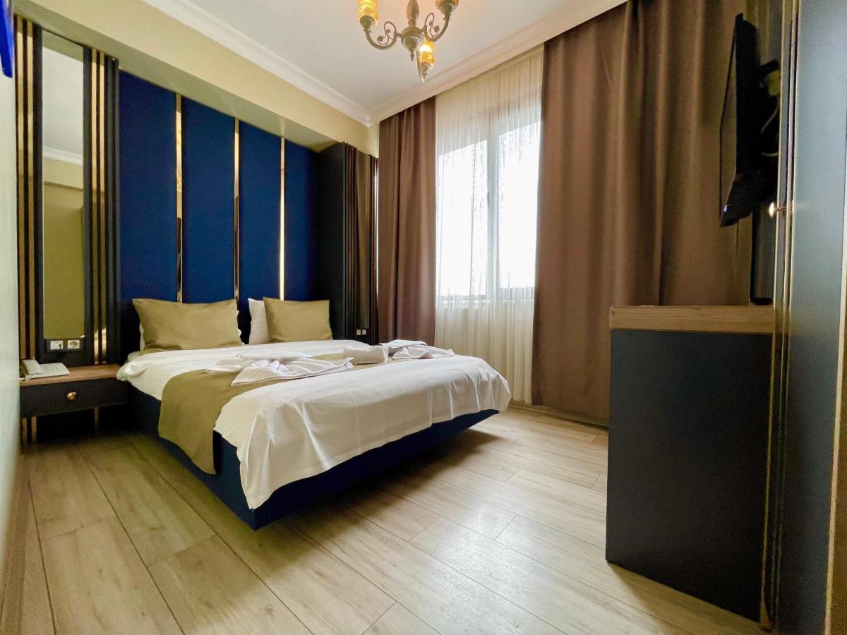 นิว ทักซิม โฮเต็ล Hotel อิสตันบูล ภายนอก รูปภาพ